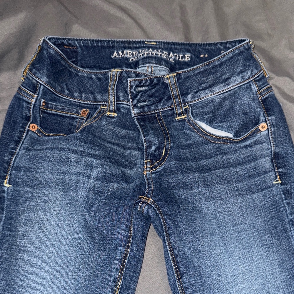 American Eagle Outfitters Women's Dark Blue High Rise Jeans